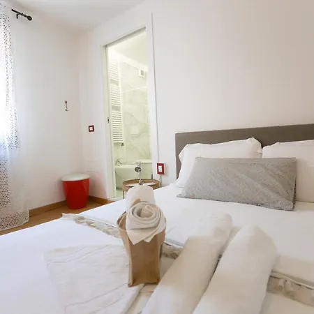 Orologio Studio Apartment